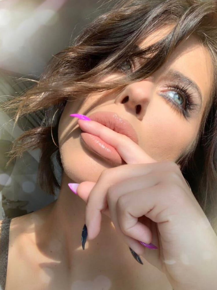 una puta hermosa y sensual